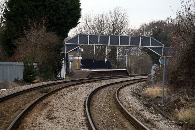 File:Burdett Close Crossing4.jpg