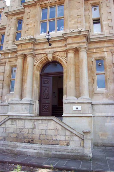 File:Bristol & Exeter House2.jpg