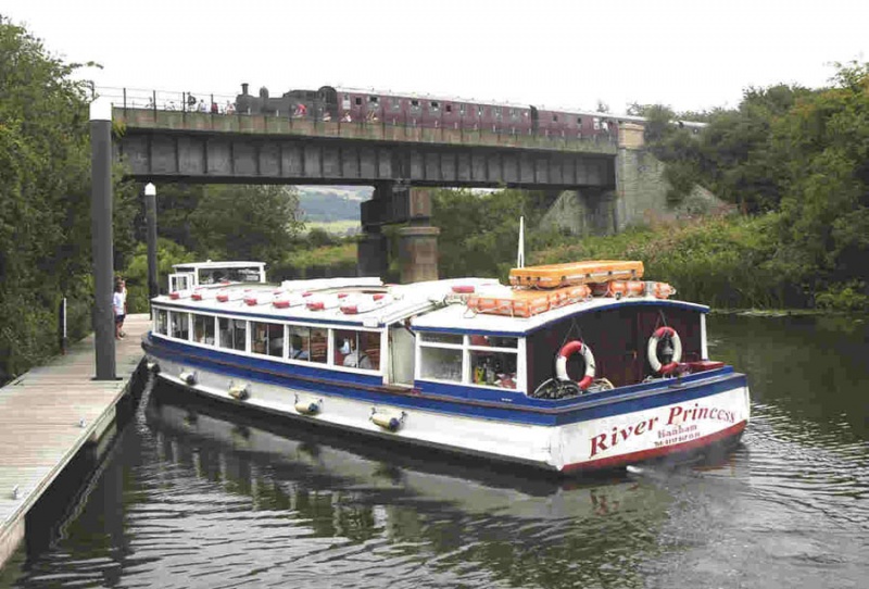 File:Avonriverside4.jpg