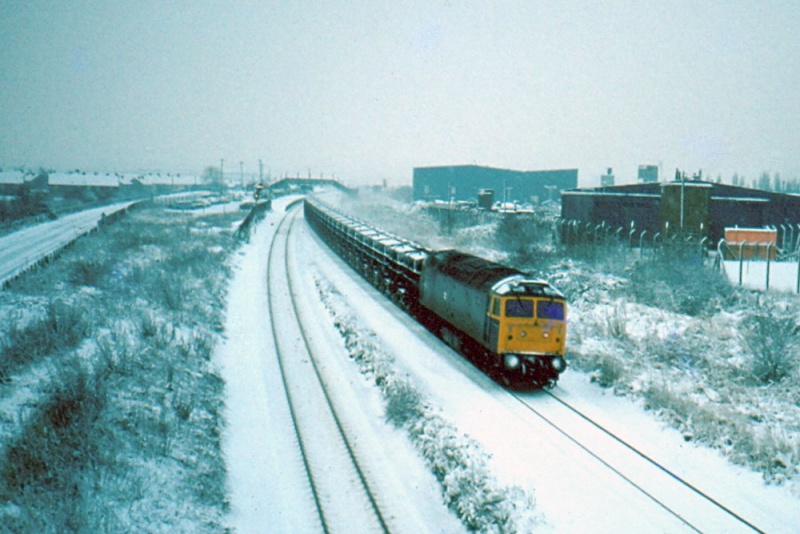 File:Station Road - Patchway11.jpg