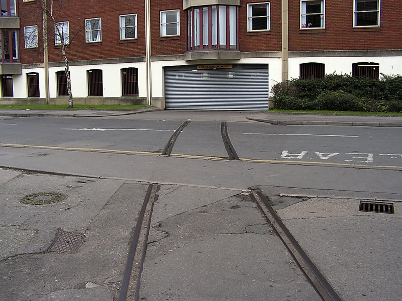 File:Wapping Road2.jpg