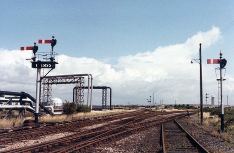 File:Hallen Marsh Junction5.jpg