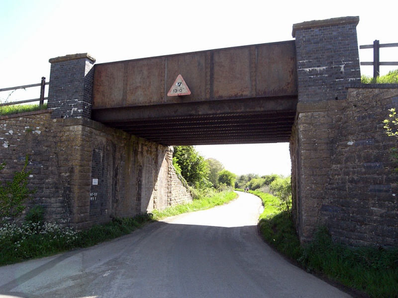 File:Lacock Road1.jpg