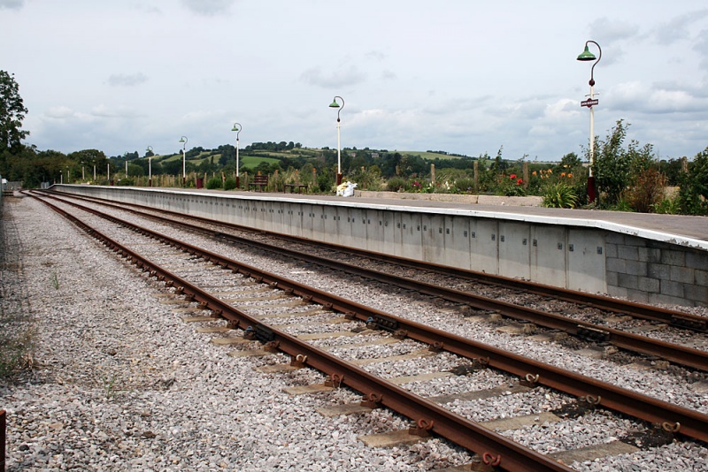 File:Avonriverside5.jpg