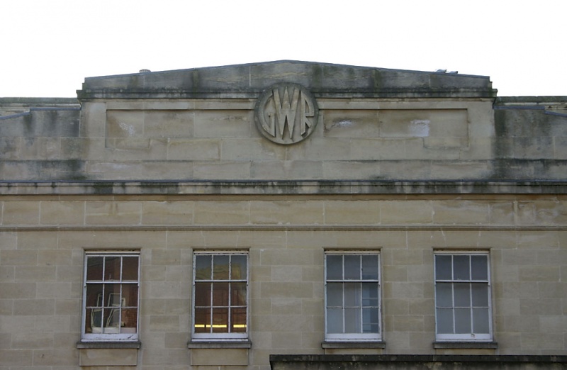 File:Exeter St Davids3.jpg