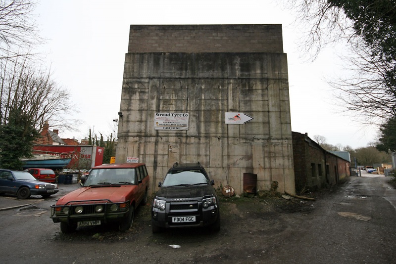 File:Emery Road2.jpg