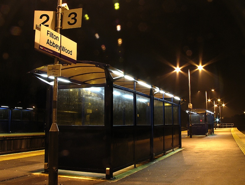File:Filton Abbey Wood at Night5.jpg