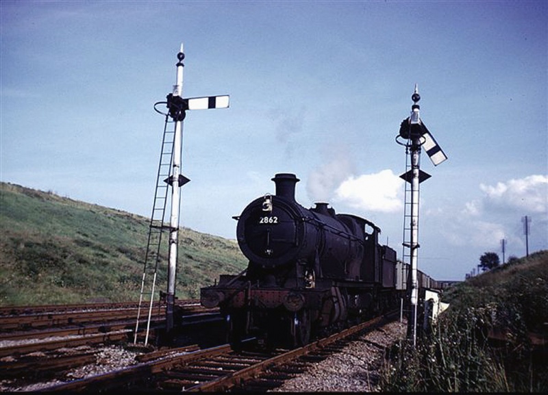 File:Cross Hands Road7.jpg
