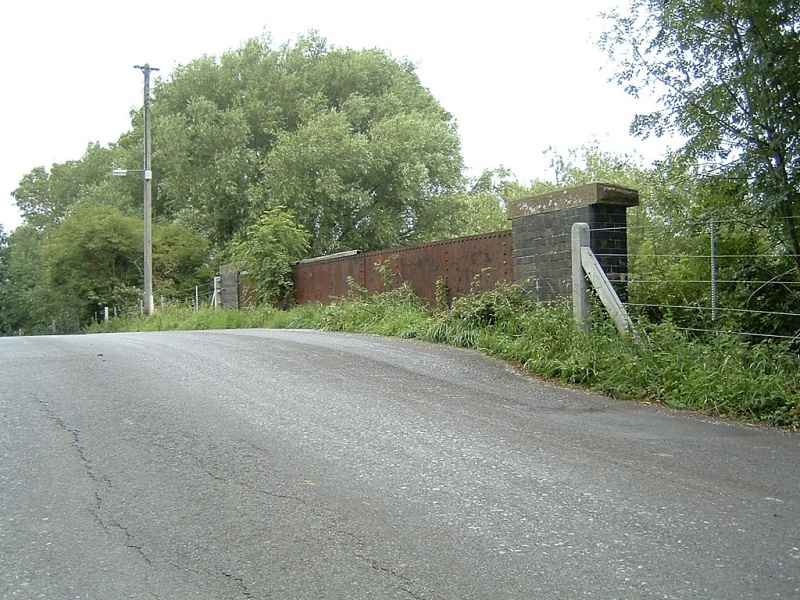 File:Wemberham Lane1.jpg