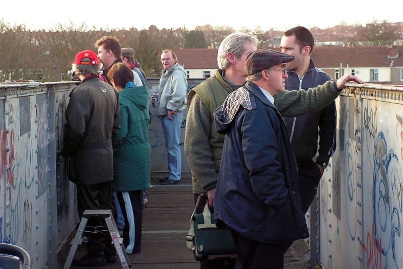 File:Lockleaze Footbridge23.jpg
