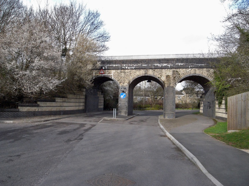 File:Hiscocks Drive2.jpg