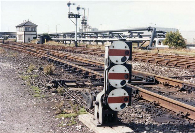 File:Hallen Marsh Junction4.jpg