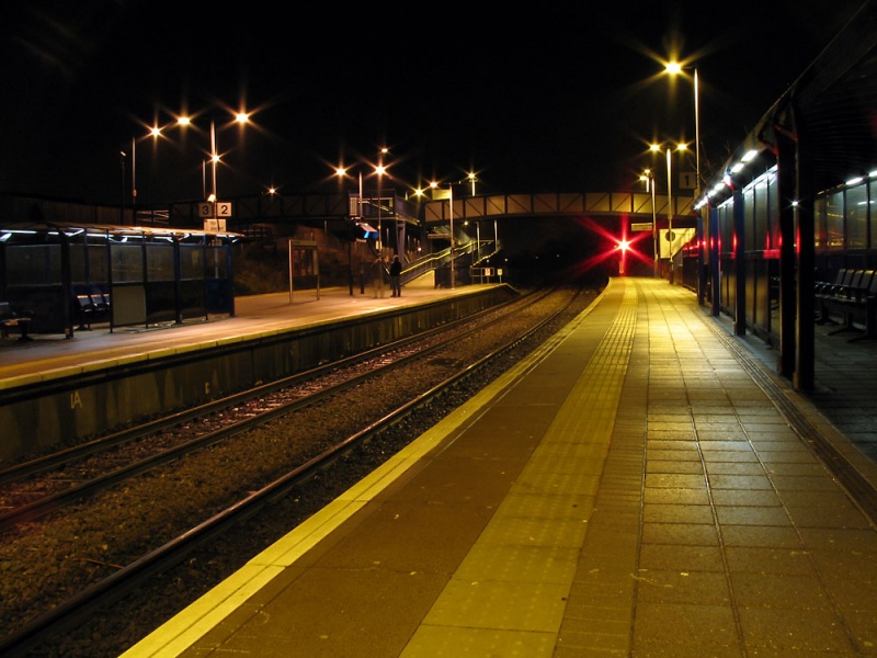 File:Filton Abbey Wood at Night8.jpg