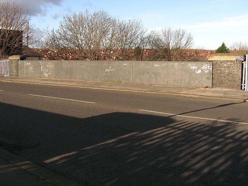 File:Lockleaze Road6.jpg