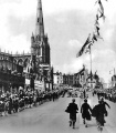 A visit by the Queen to Redcliffe in April 1956 saw the streets packed with people. Redcliffe Goods is on the left of this photo. © Bristol Evening Post