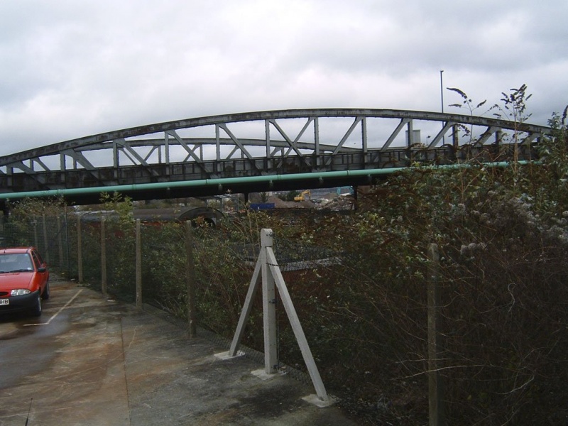 File:Bath Road Bridge1-3.jpg