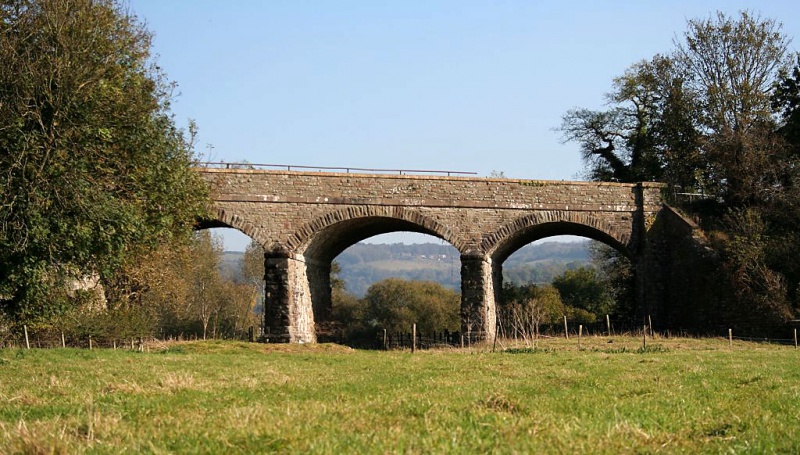 File:3 Arch Viaduct3.jpg