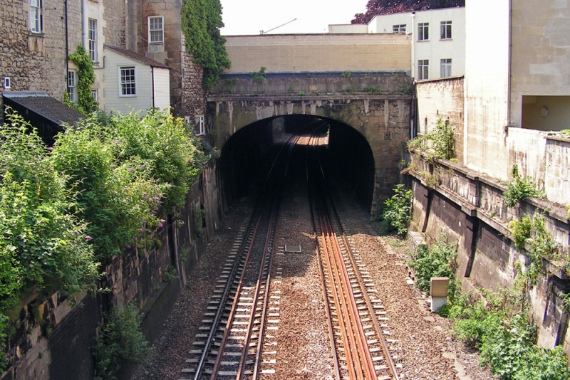 File:Sydney Gardens East Tunnel2.jpg