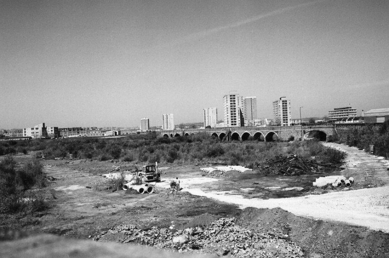 File:Barrow Road2.jpg