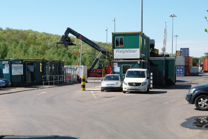 File:Railport1.jpg