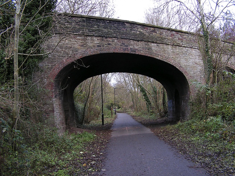 File:Ridgeway Road2.jpg