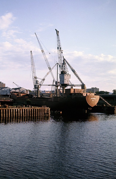 File:Albion Dockyard2.jpg