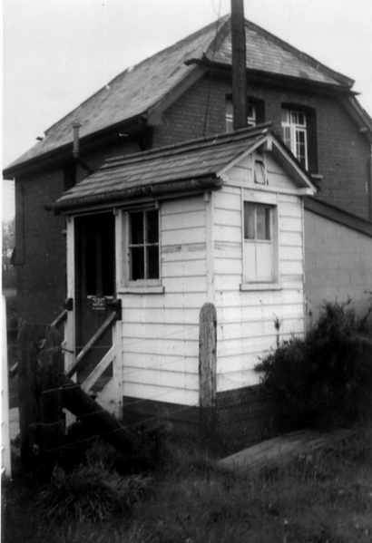 File:Green Lane Level Crossing1.jpg