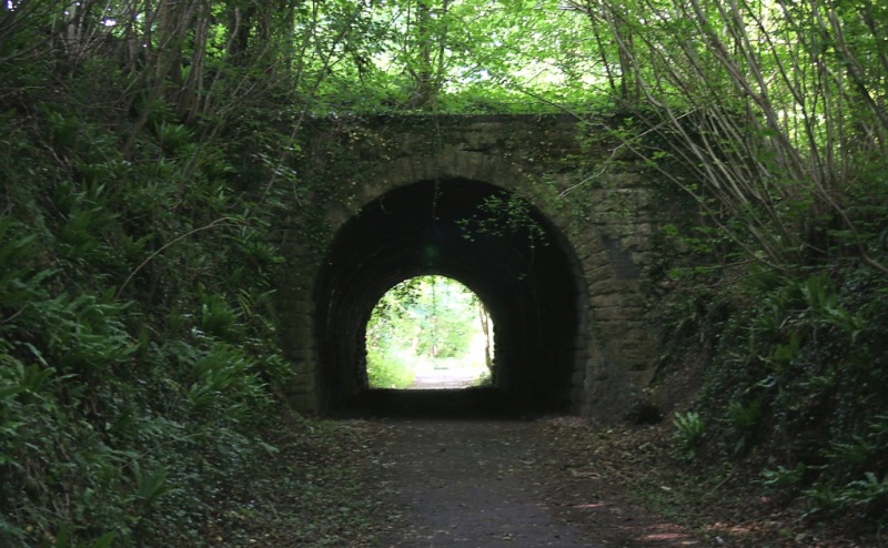 File:TuckingMillLane1.jpg