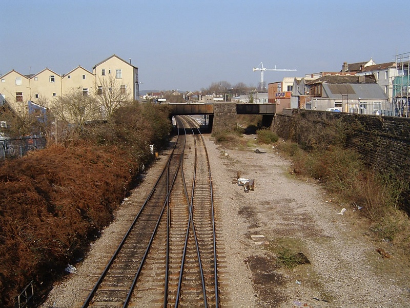 File:Ducie Road3.jpg