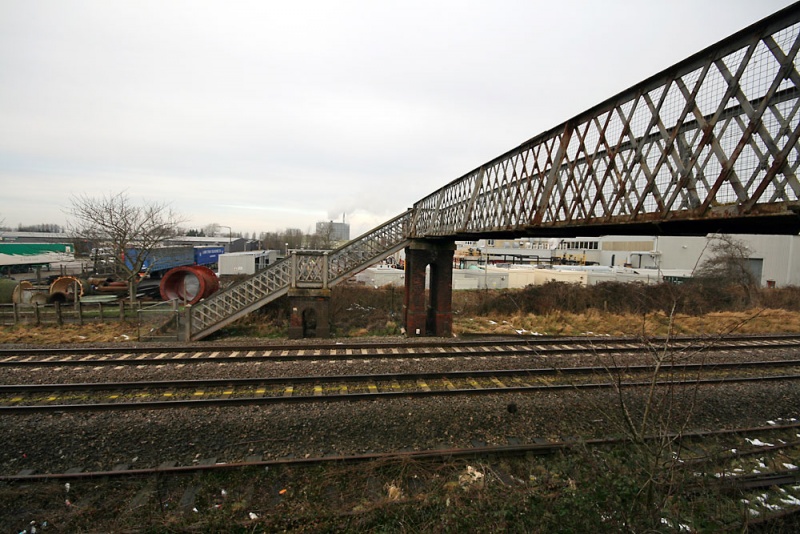File:Stonedale Road Footbridge1.jpg
