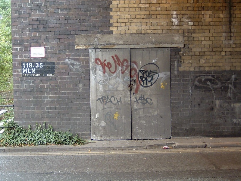 File:Cattle Market Road3.jpg