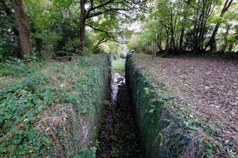 File:FourteenLocks10.jpg