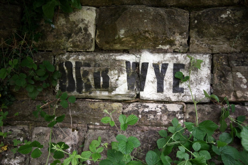 File:Tintern River Bridge3.jpg