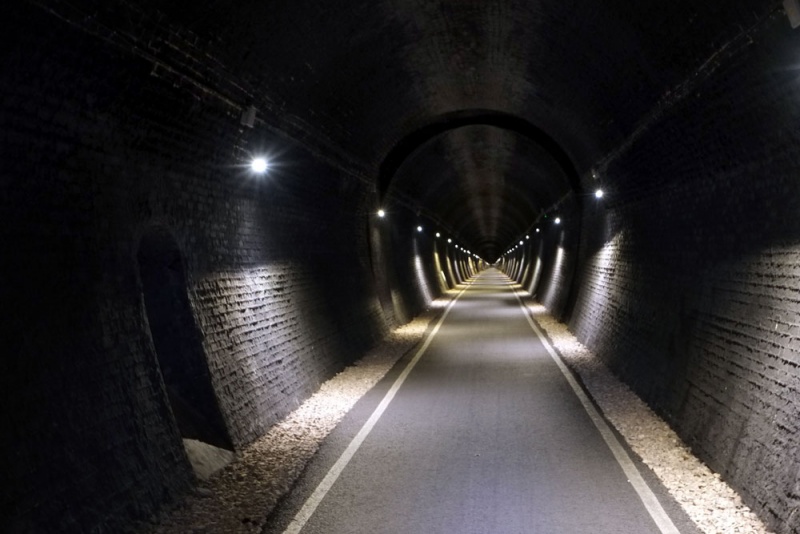 File:CombeDownTunnel4.jpg